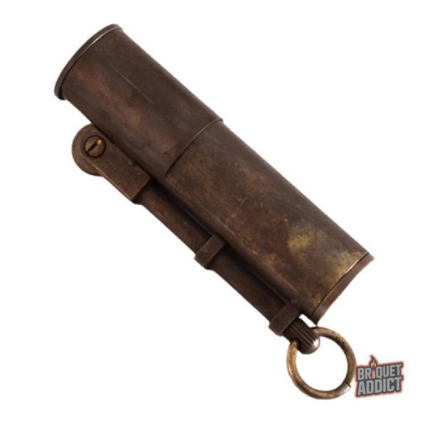Ancien briquet à essence vintage en métal