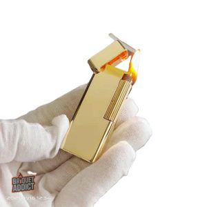 Accessoire de poche pratique, briquet à bras basculant