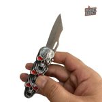 Briquet tempête avec motif tête de mort, style audacieux