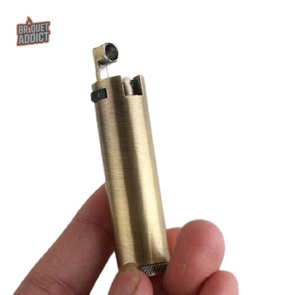 Briquet ancien à mèche, design vintage et original