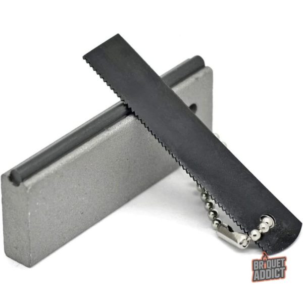 Accessoire de camping pratique : briquet au magnésium