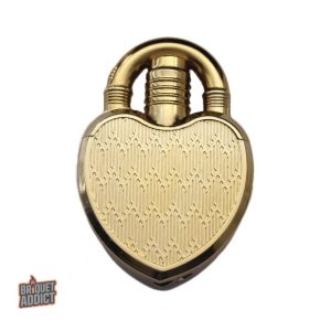Briquet Coeur original au design romantique