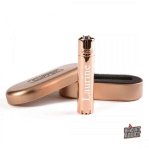 Briquet gravé unique, un accessoire tendance