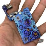 Briquet essence compact avec design ergonomique