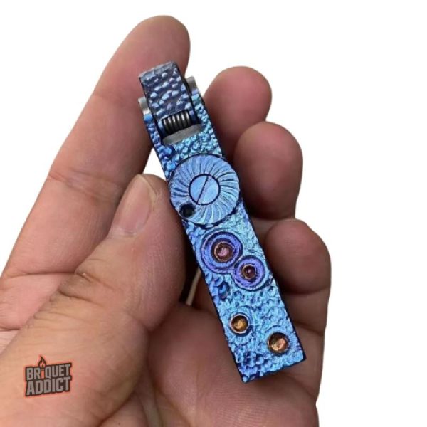 Briquet Main, accessoire essentiel pour fumeurs