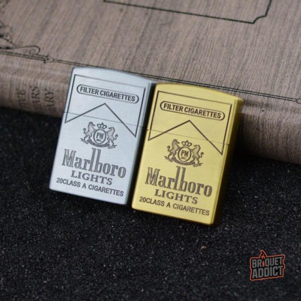Accessoire de fumeur, briquet Marlboro élégant