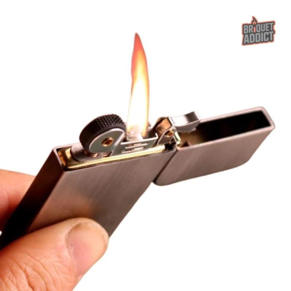 Briquet plat essence, design compact et pratique