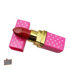 Briquet design inspiré du maquillage féminin