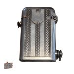 Briquet Thorens essence noir élégant et fonctionnel