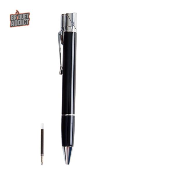 Briquet tempête et stylo, duo idéal pour les aventuriers