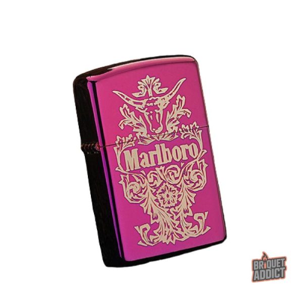 Briquet essence Marlboro au design distinctif