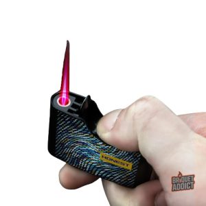 Briquet piezo, accessoire essentiel pour aventuriers et campeurs