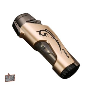 Briquet au design tatouage, idéal pour les aventuriers